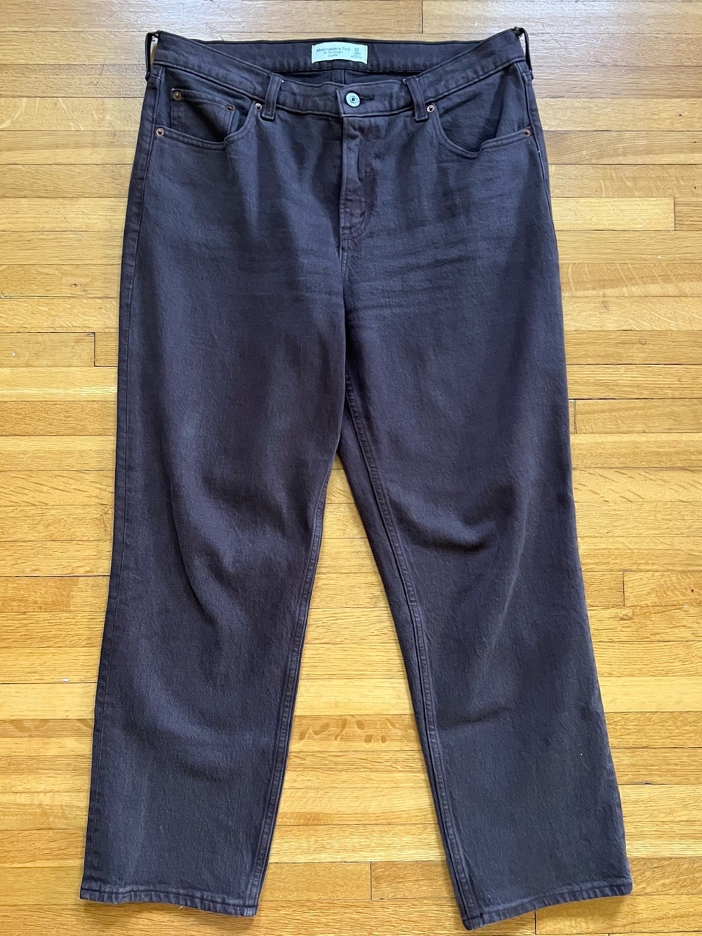 Abercrombie Midrise 90’s Straight Jean in Brown - Women’s 30 Xtra Short